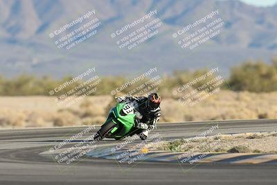 media/Dec-07-2025-CVMA (Sun) [[3e7d2de5dc]]/Race 16-Formula Middleweight/